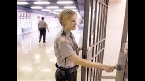 . . Do female guards work in male prisons